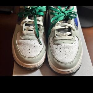 Nike Kids Sneakers in Green and Blue